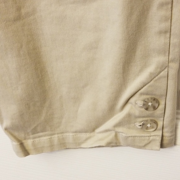 Capris - Picture 4 of 4